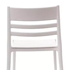 Lot de 2 chaises de patio empilables Bridgeport pour l'intérieur et l'extérieur avec dossier à lattes, chaise commerciale en résine toutes saisons