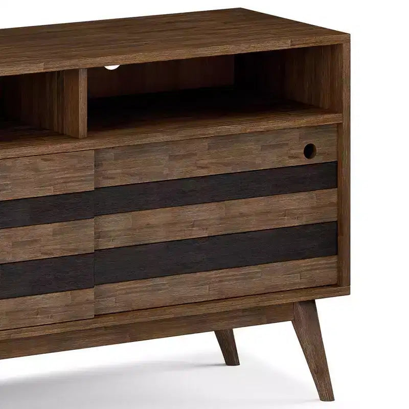 Meuble TV Wright pour téléviseurs jusqu'à 60" Brun vieilli naturel rustique - WyndenHall : Bois d'acacia, gestion des câbles, étagères réglables